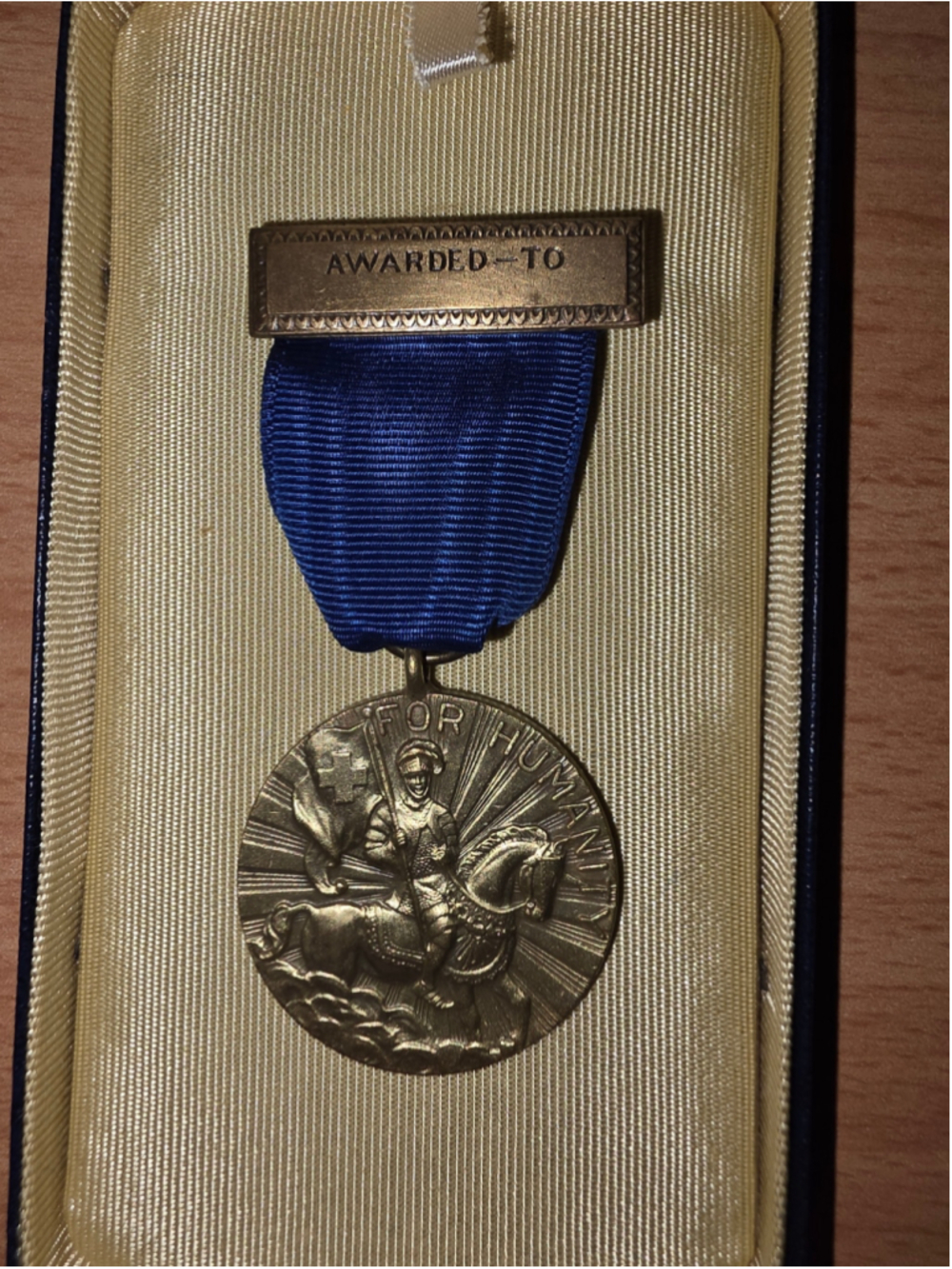 Vintage WWII American Red Cross For Humanity Volunteer Medal Boxed Unnamed
